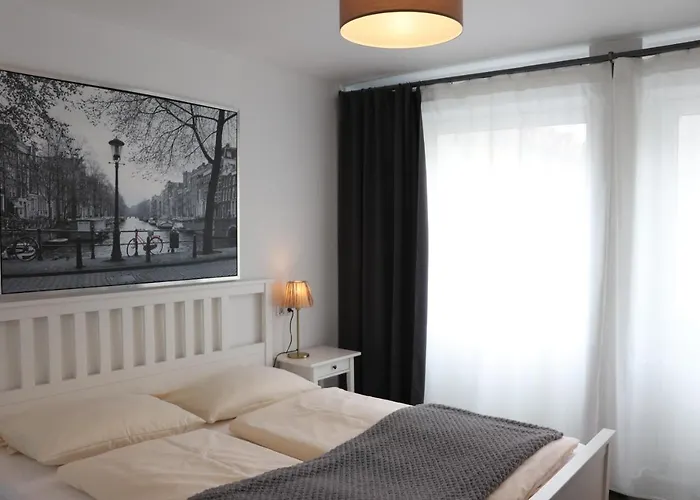 利金娜酒店 2* 达姆施塔特